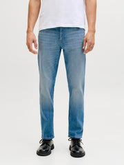 model_shot-front
