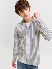 model_shot-creative