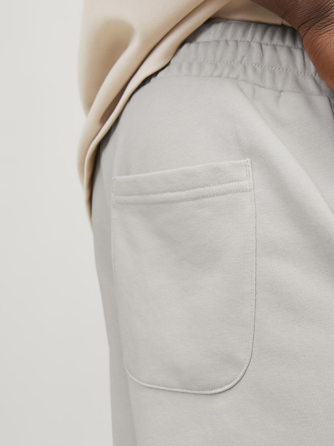 صورة جانبية توضح تفاصيل الخصر