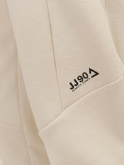 model_shot-detail