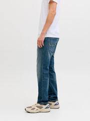 model_shot-detail