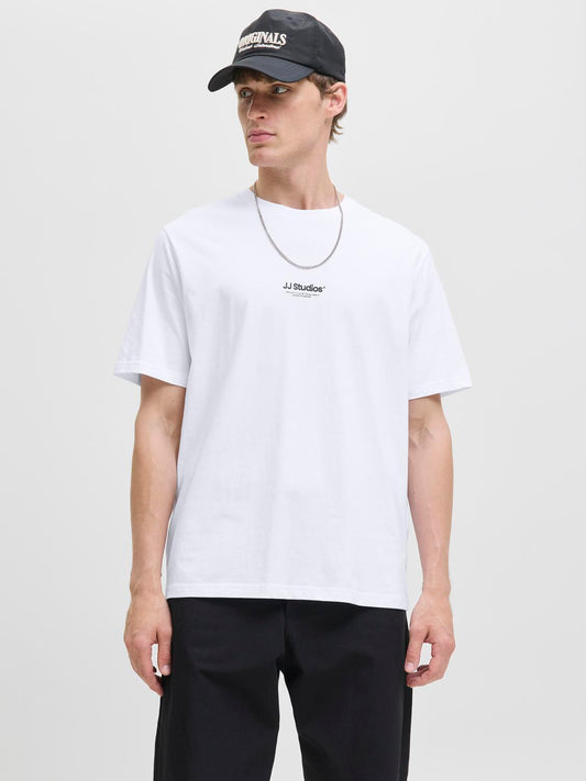 model_shot-front