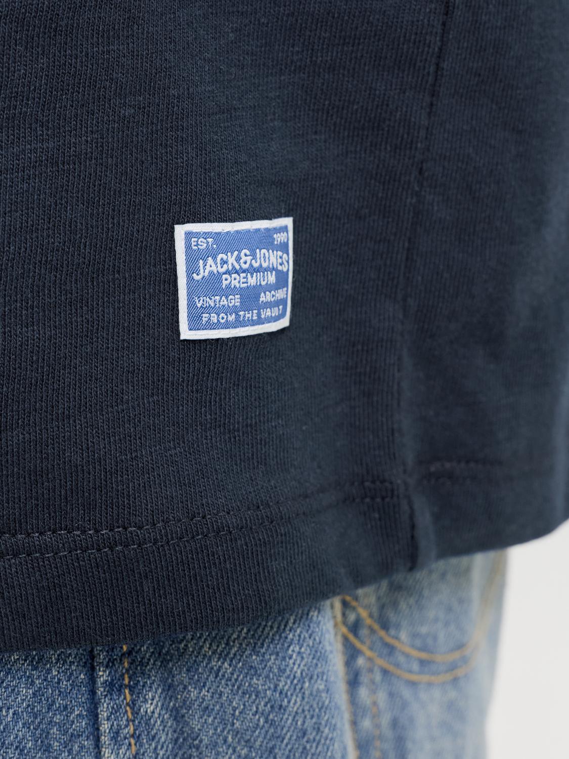 model_shot-detail