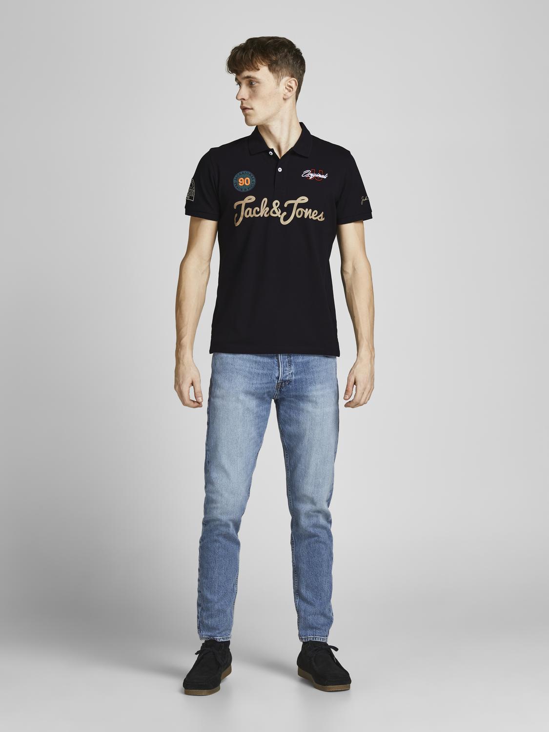 model_shot-front_full
