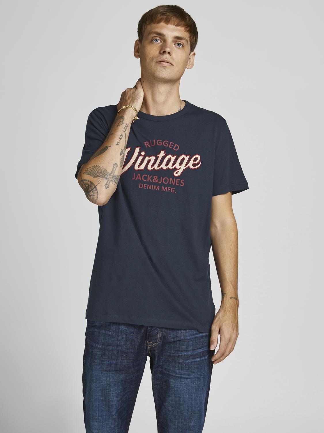 model_shot-front