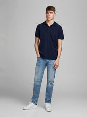 model_shot-front_full