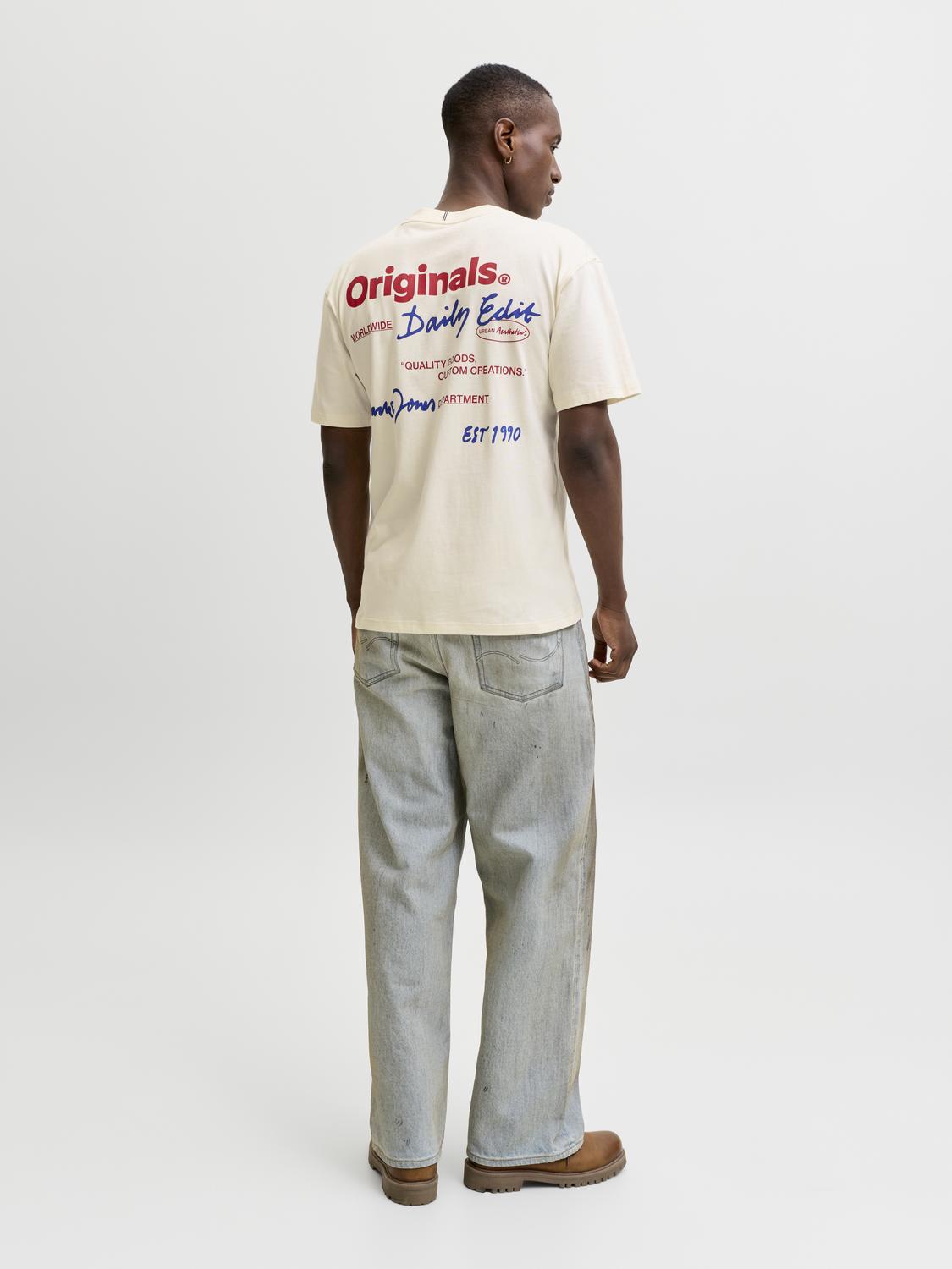 model_shot-back