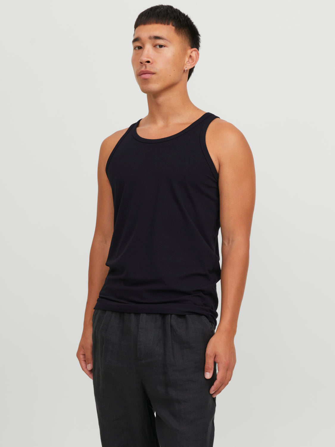 JJEBASIC Tank Top - Black