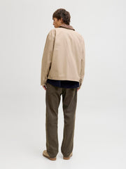 model_shot-back