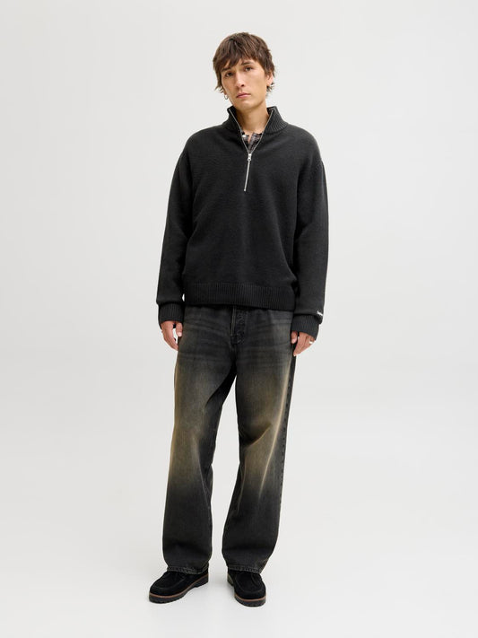 model_shot-front_full