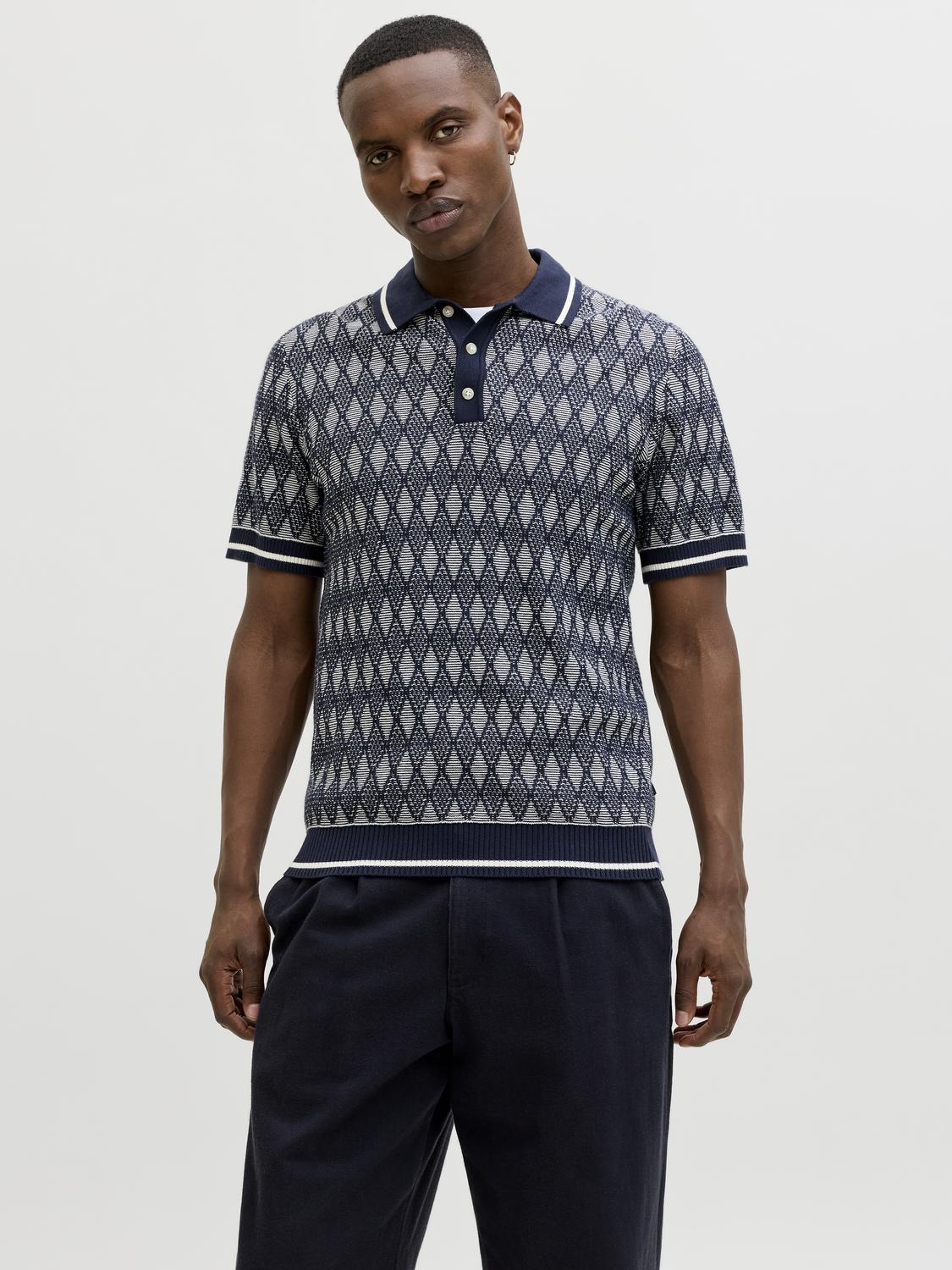 model_shot-front