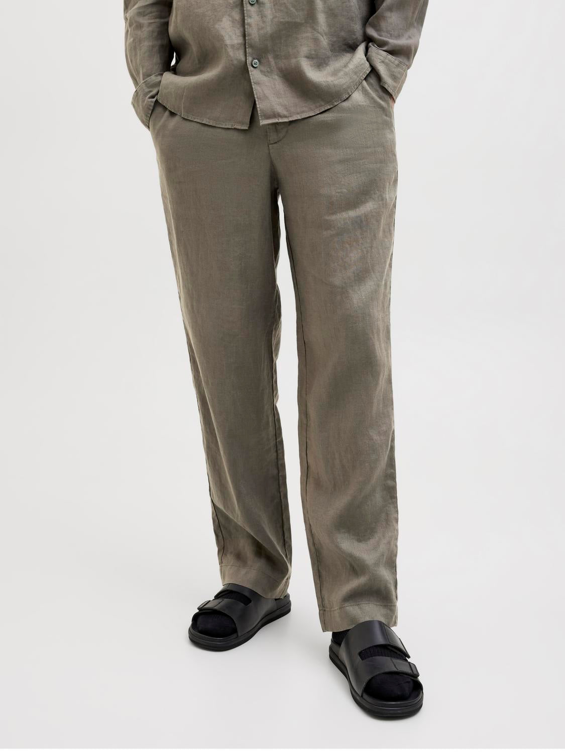 model_shot-front