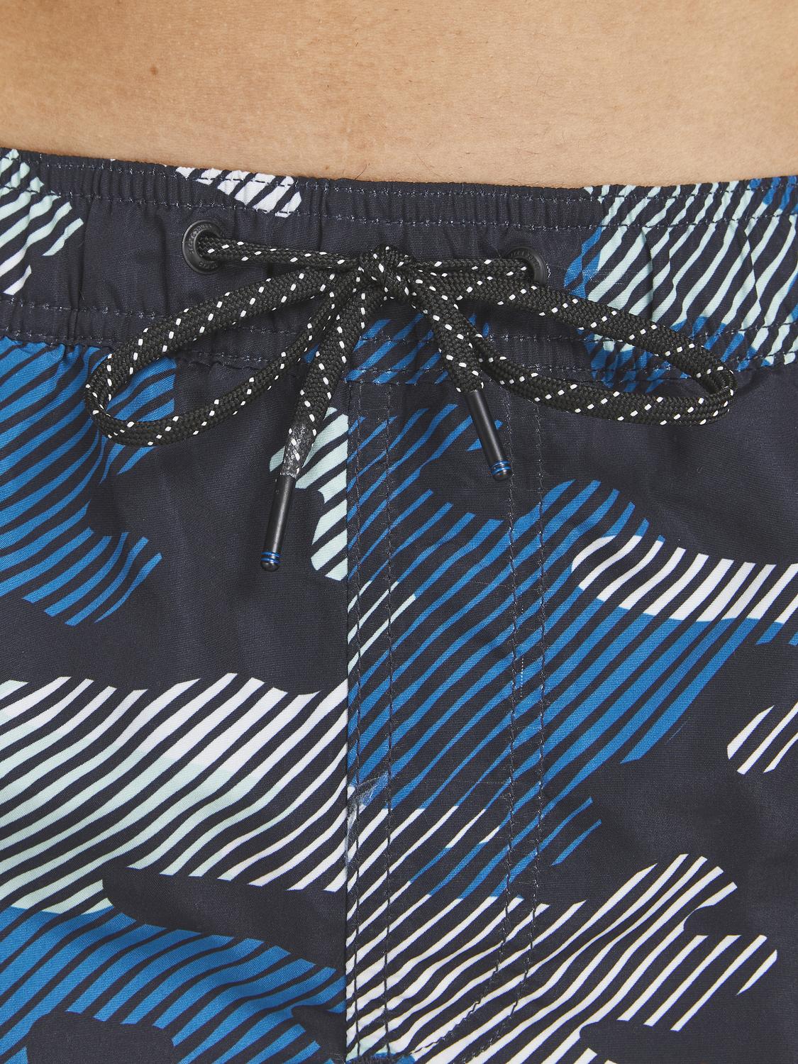 model_shot-detail