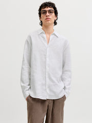 model_shot-front