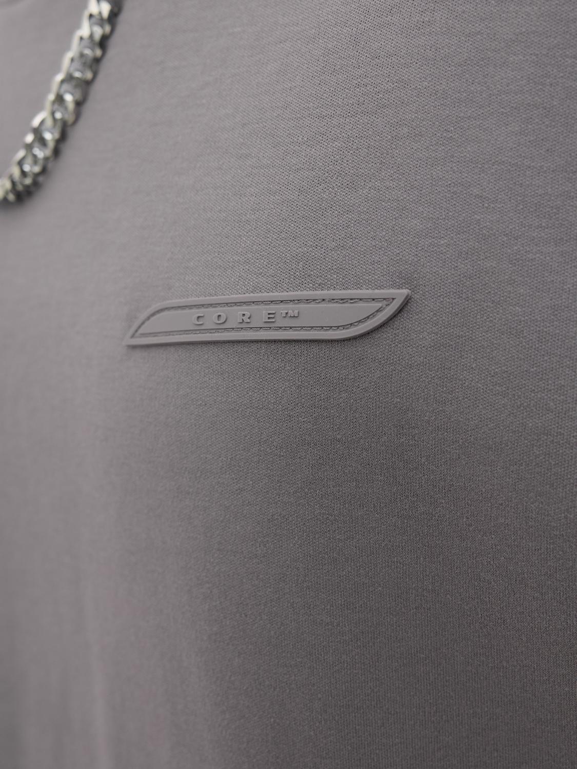 تيشيرت رجالي رمادي City Skyline من جاك آند جونز بإطلالة قريبة.