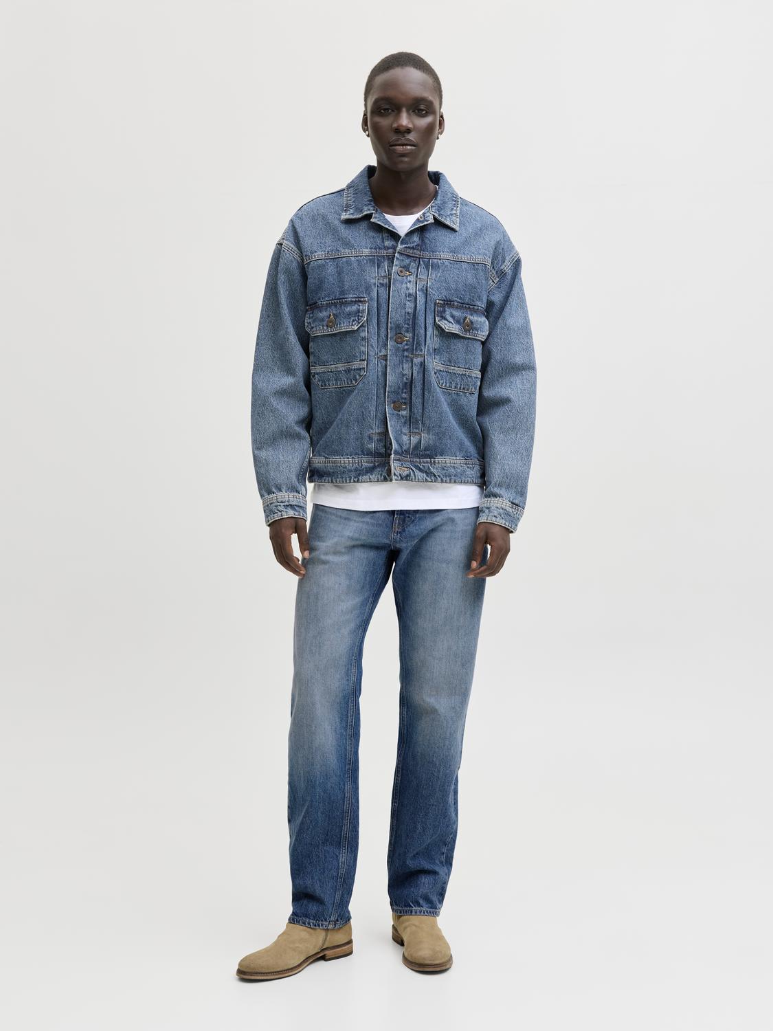 model_shot-front_full