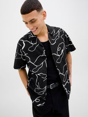 model_shot-creative