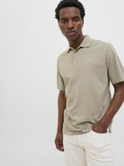 model_shot-creative