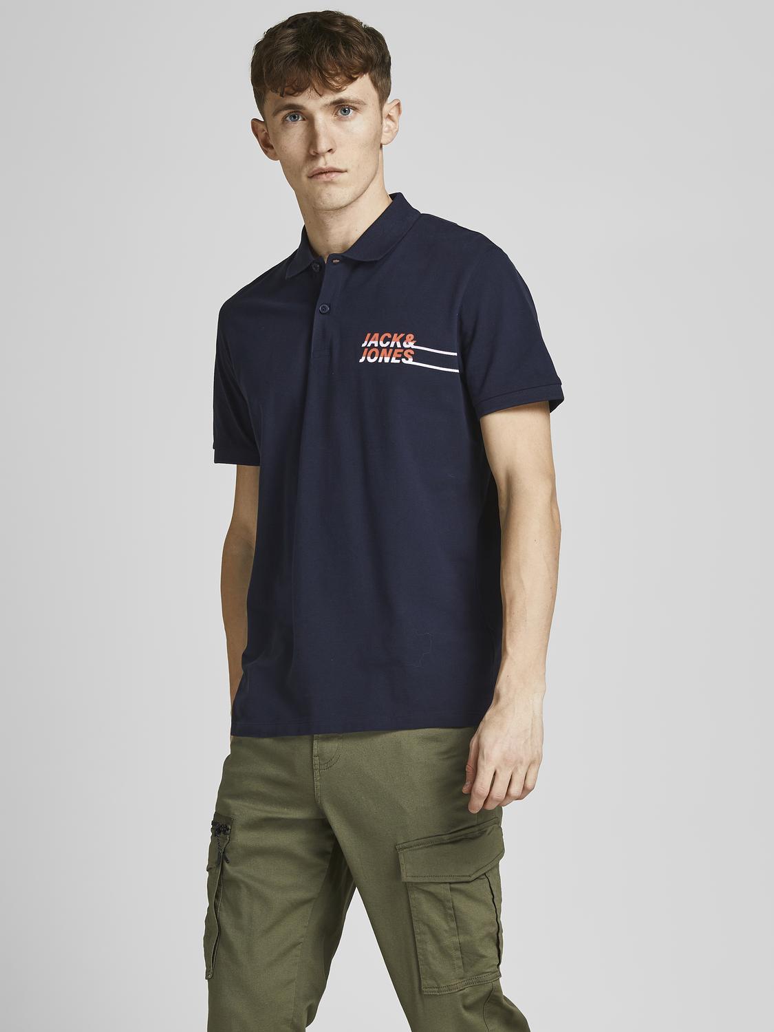 model_shot-front