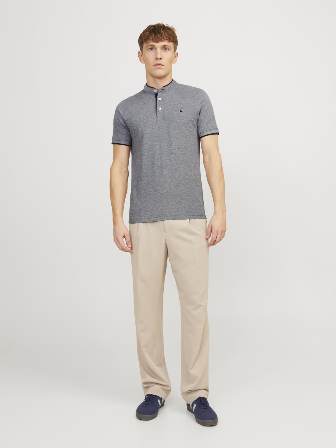 model_shot-front_full