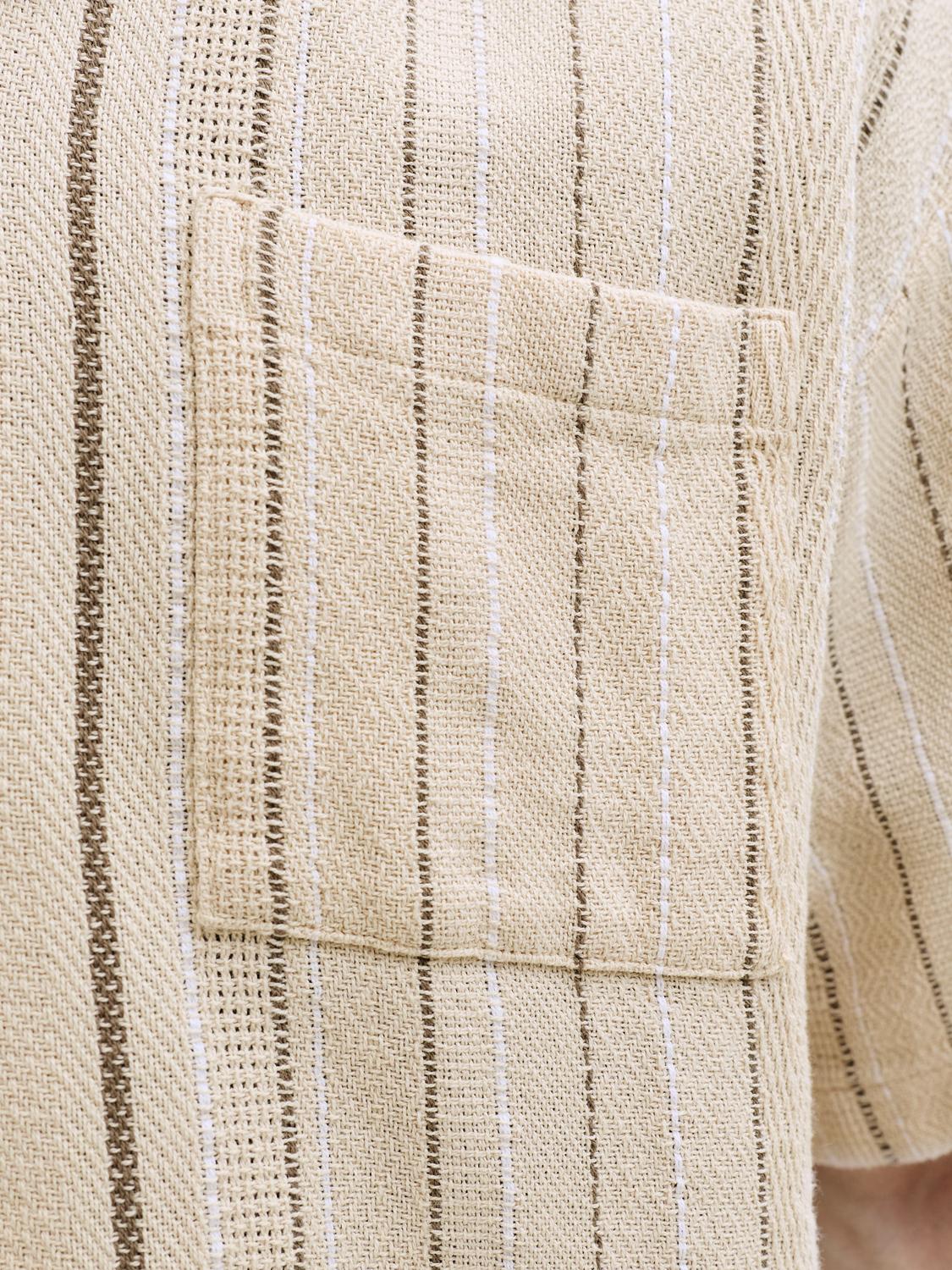 model_shot-detail