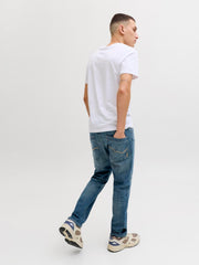 model_shot-back
