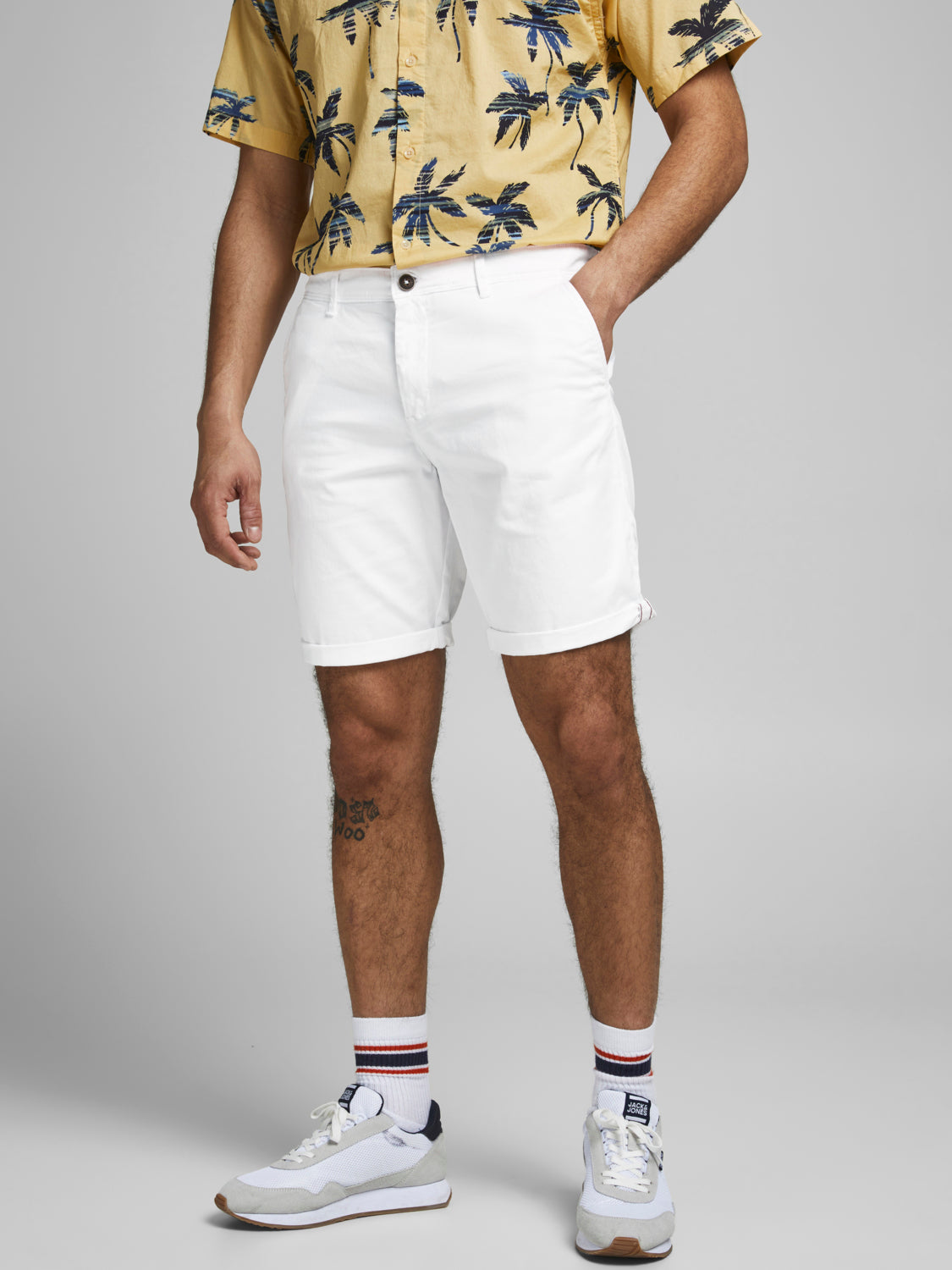 JJIBOWIE Shorts - White