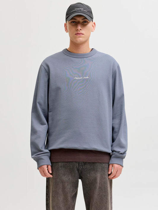 model_shot-front