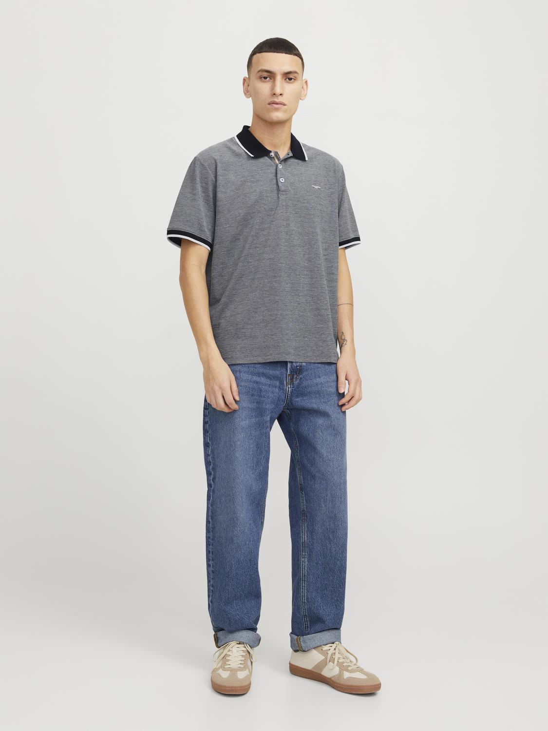 model_shot-front_full