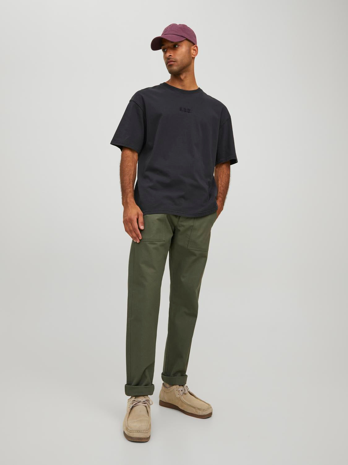 model_shot-front_full