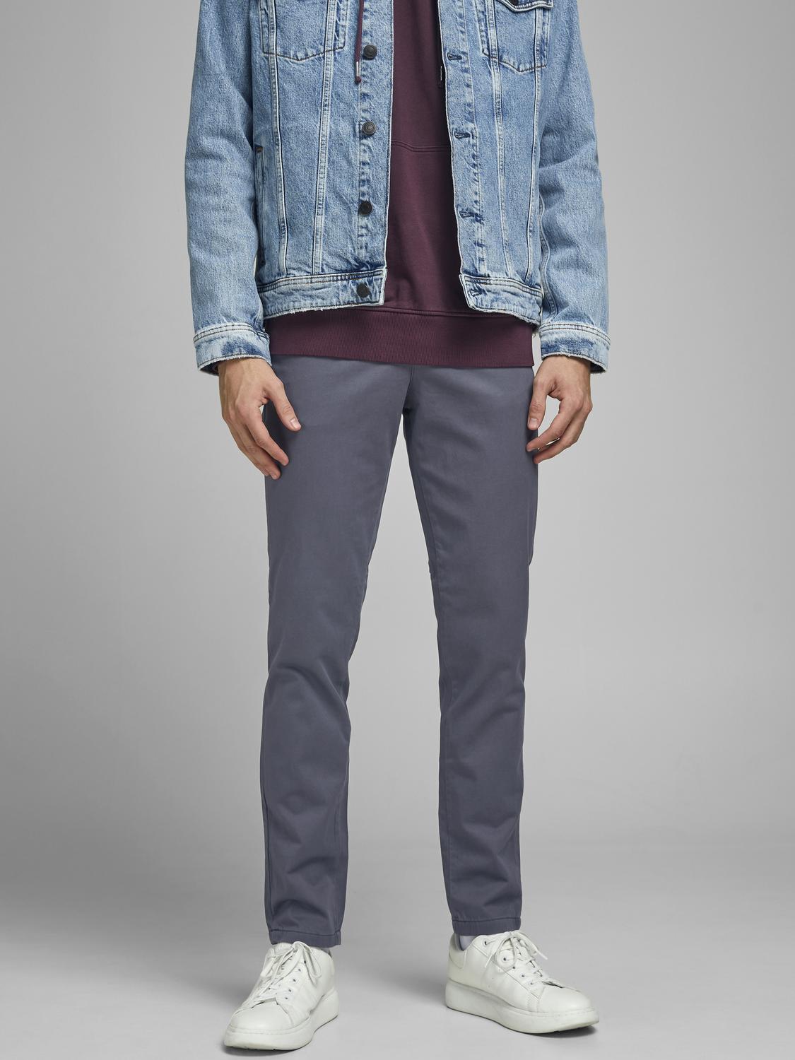 model_shot-front