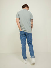 model_shot-back