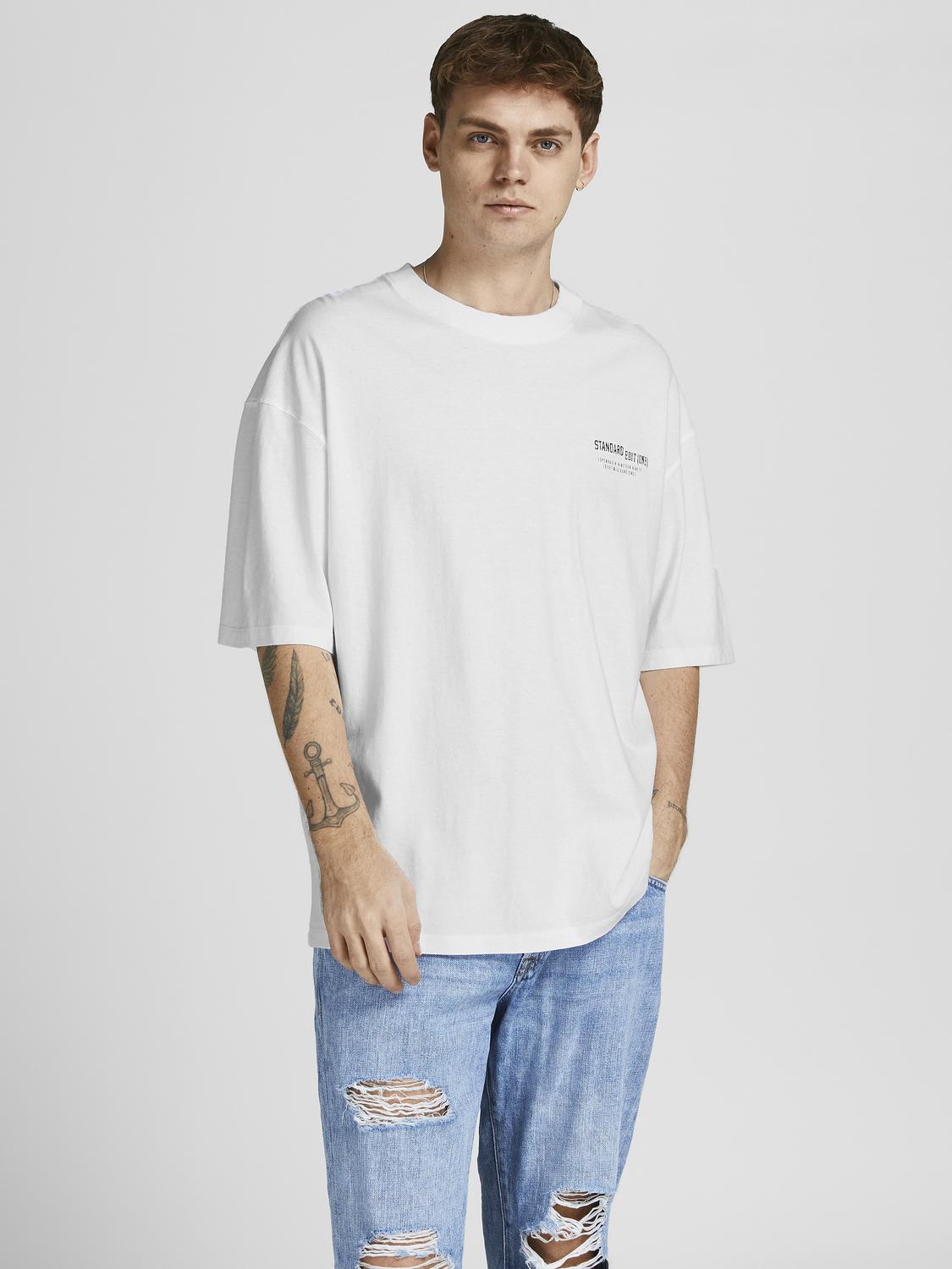 model_shot-front
