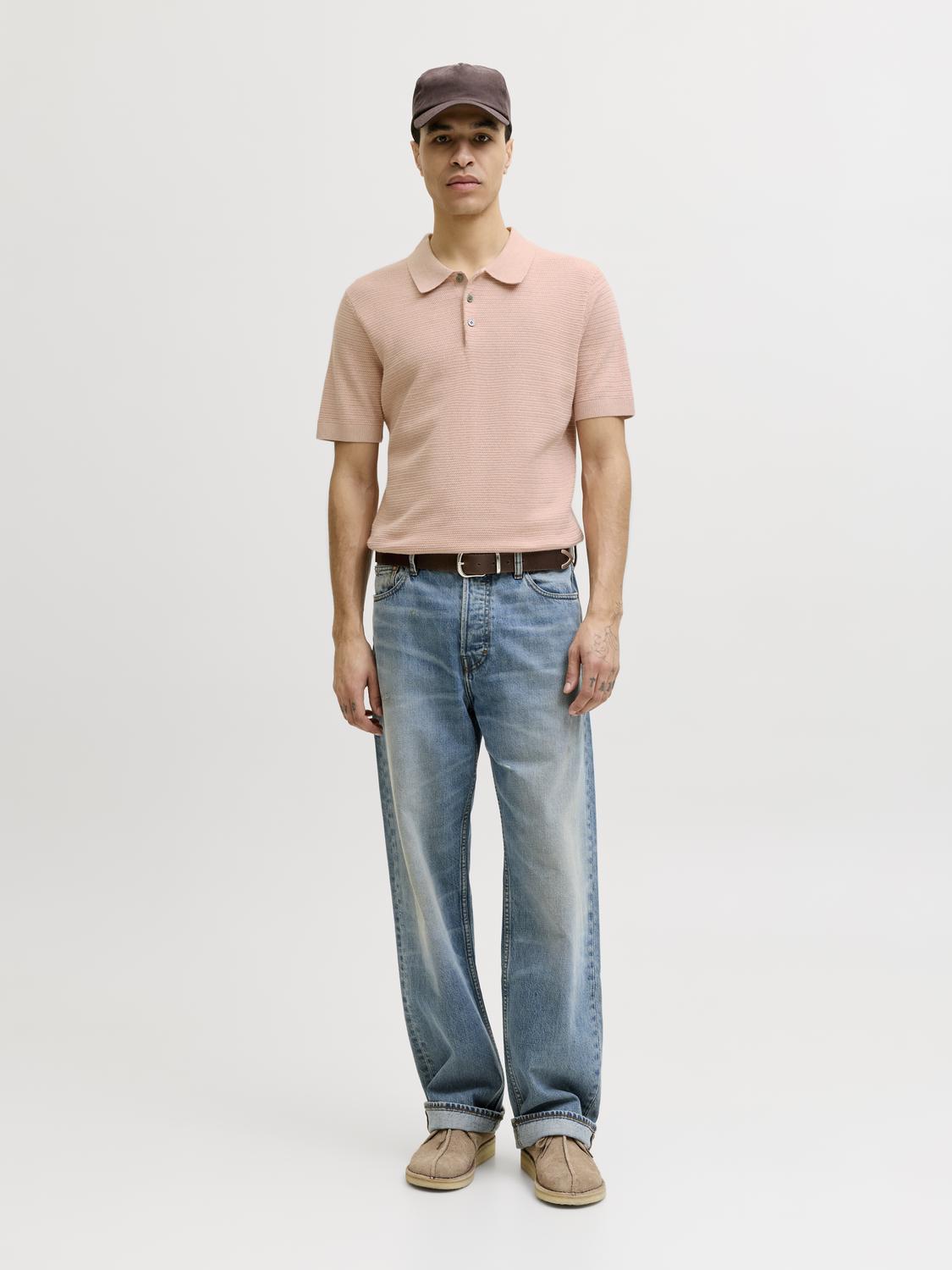 model_shot-front_full
