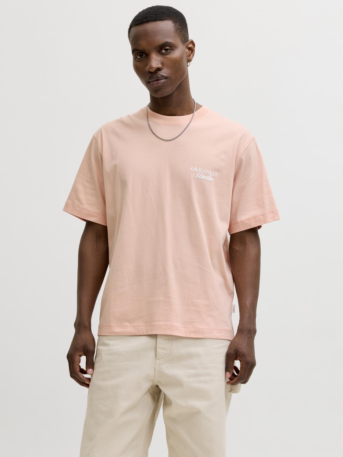 model_shot-front