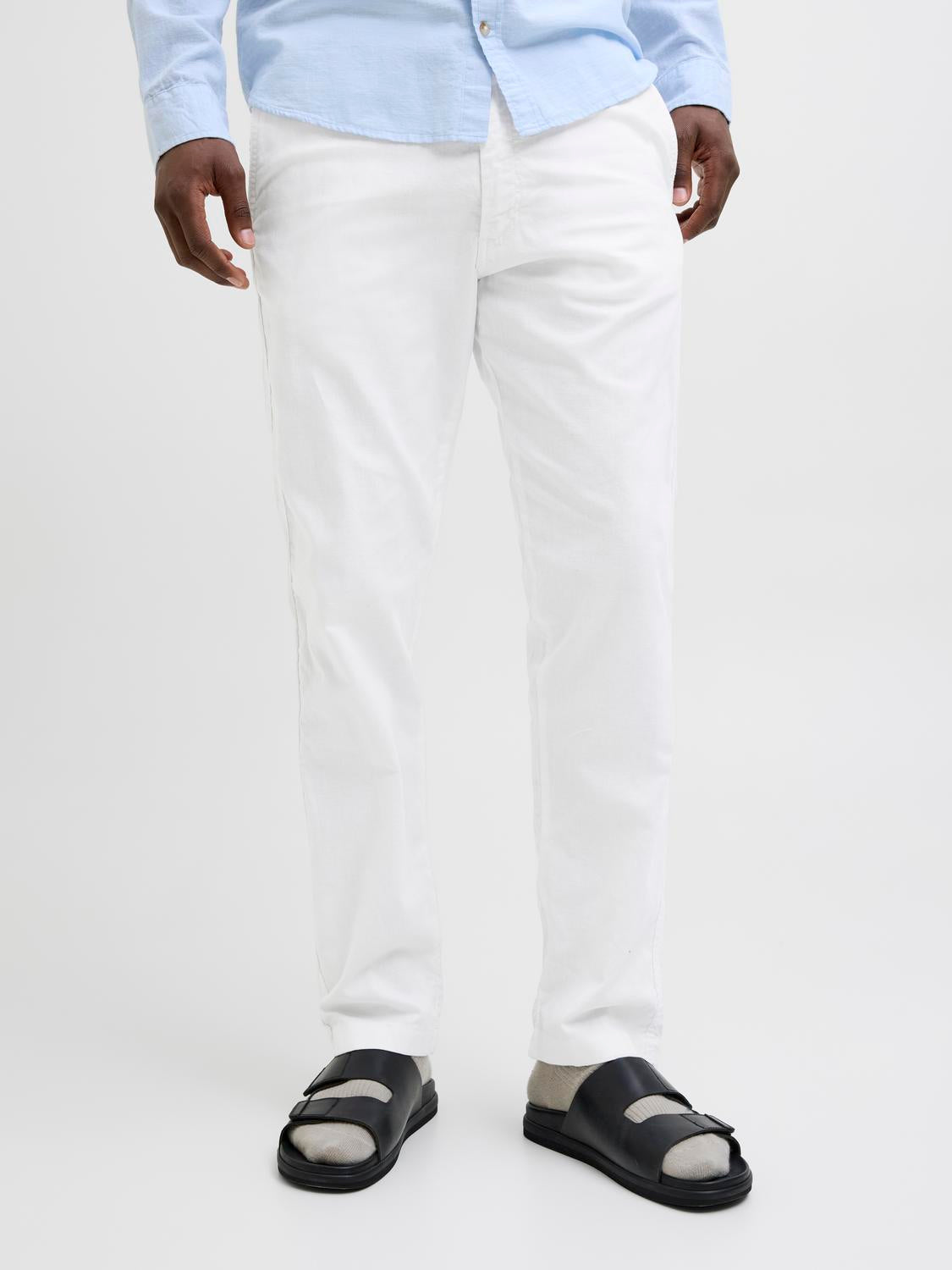 model_shot-front