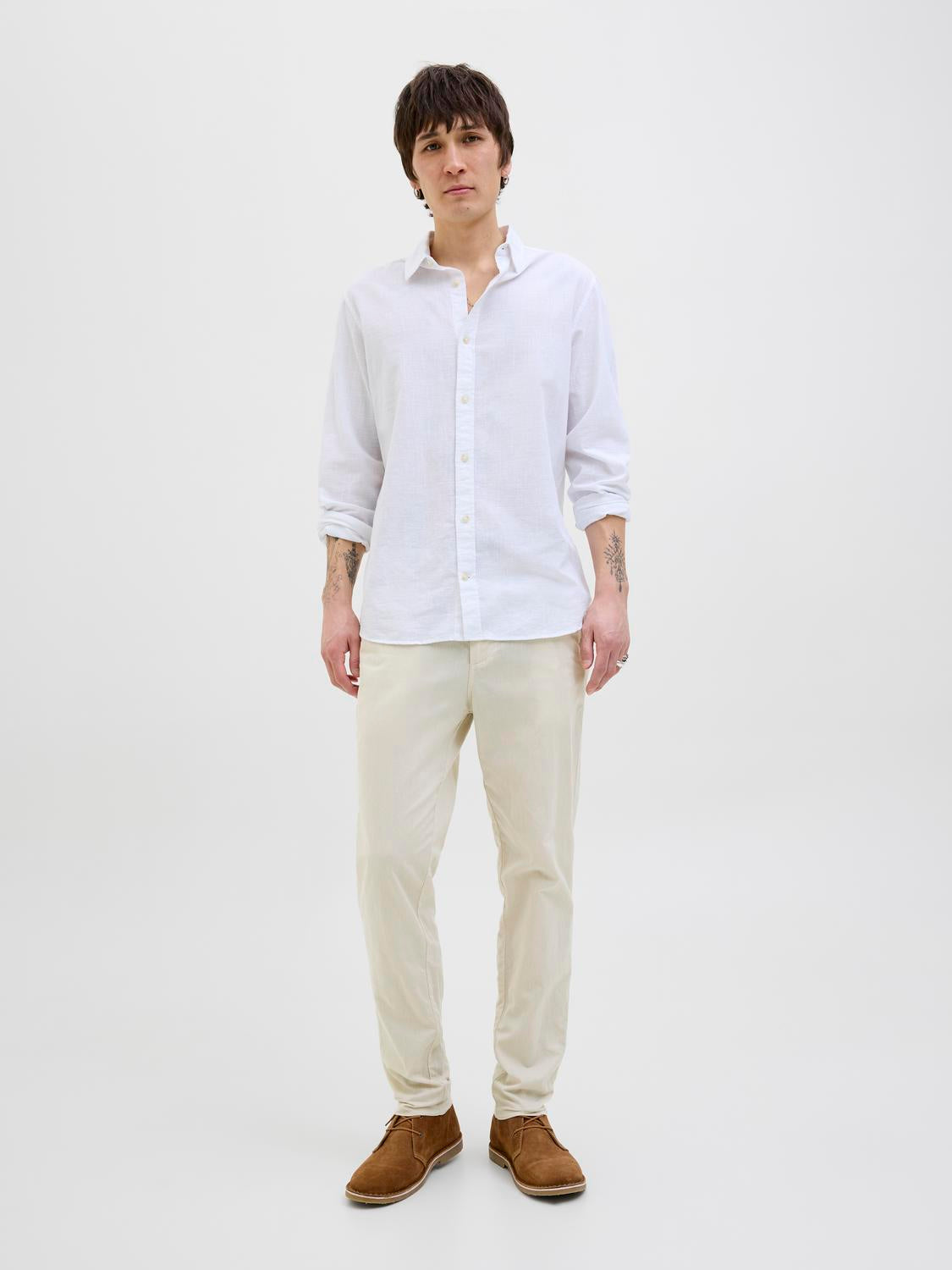 model_shot-front_full