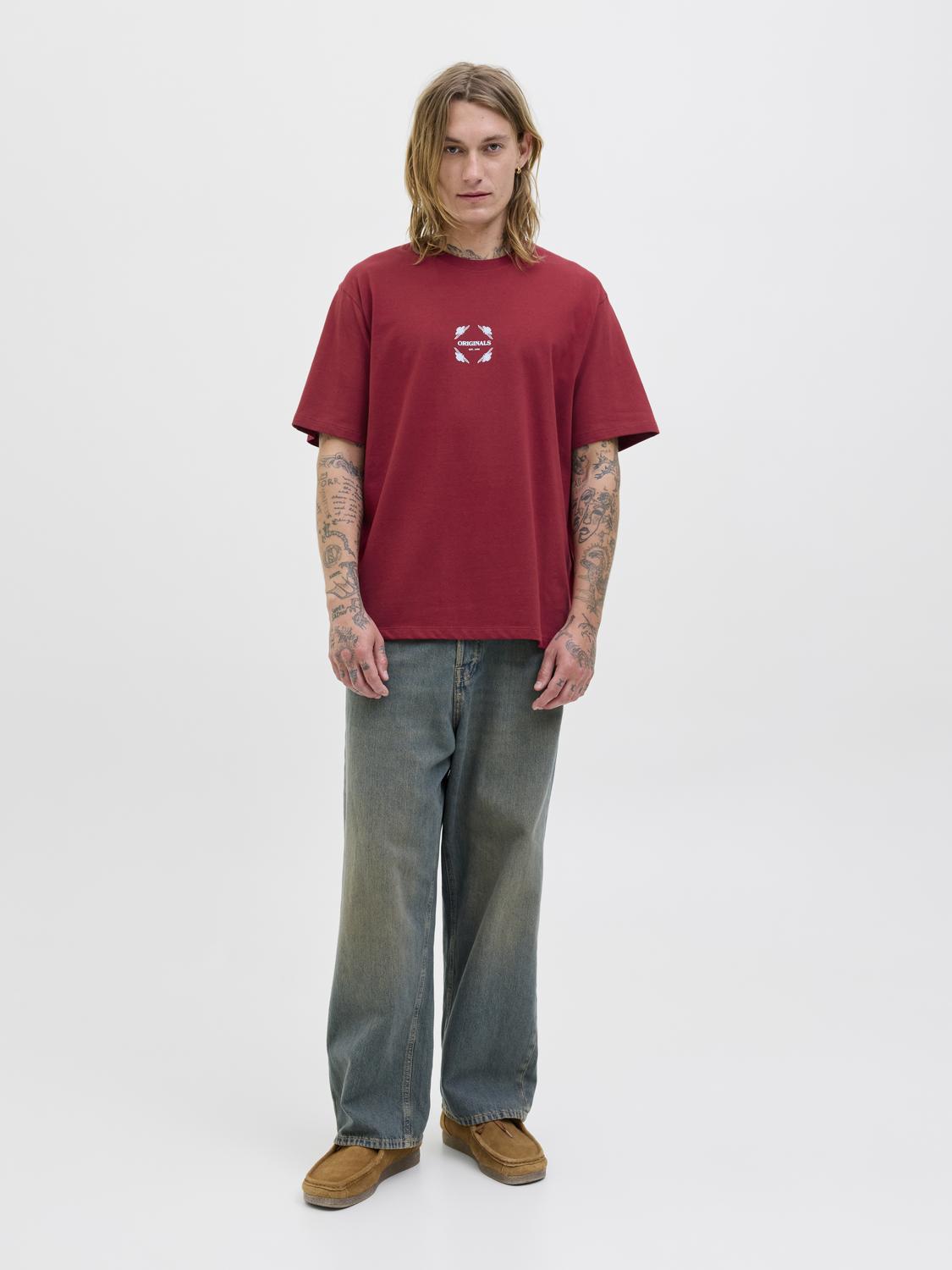 model_shot-front_full