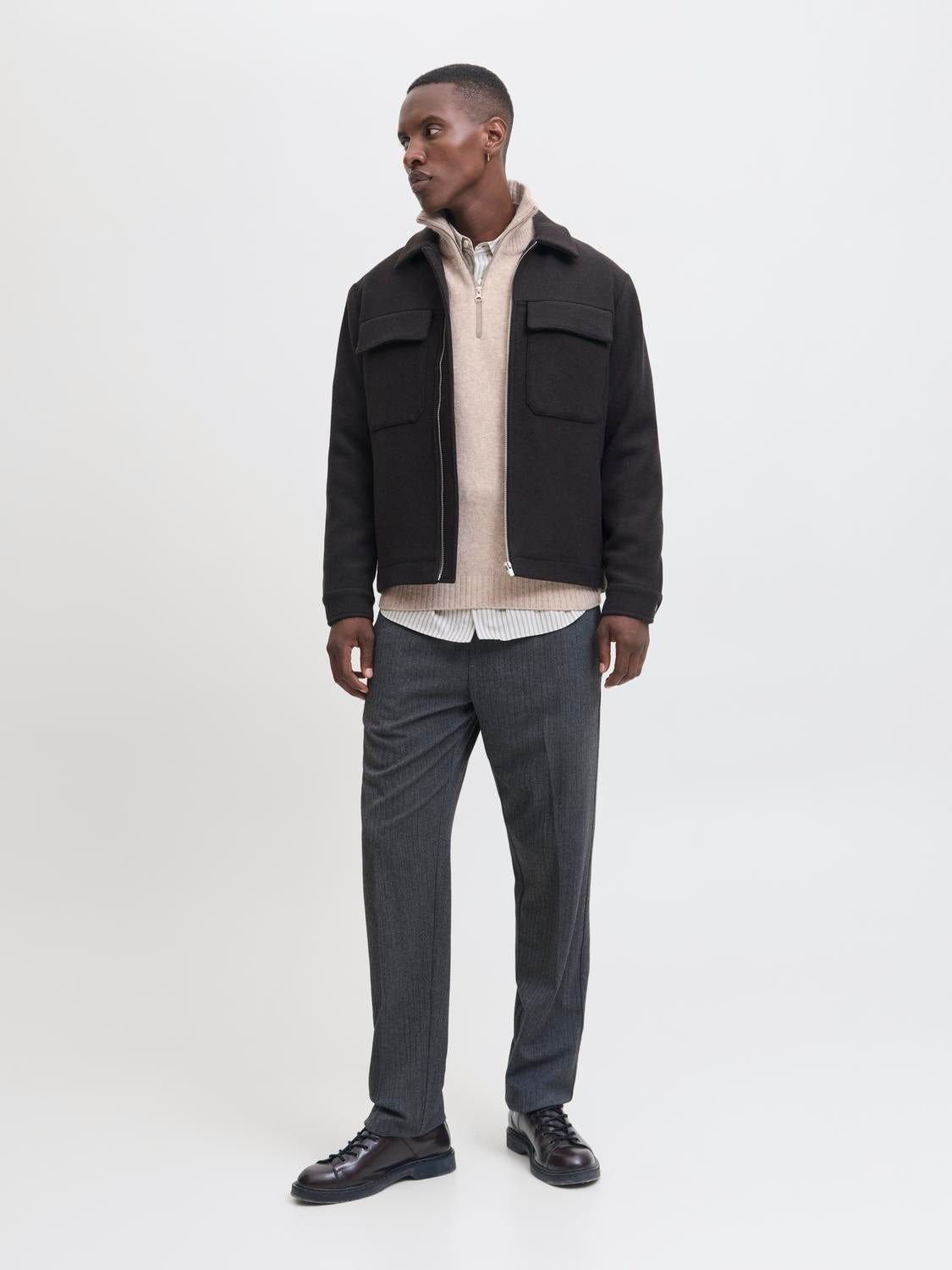 model_shot-front_full