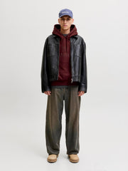 model_shot-front_full