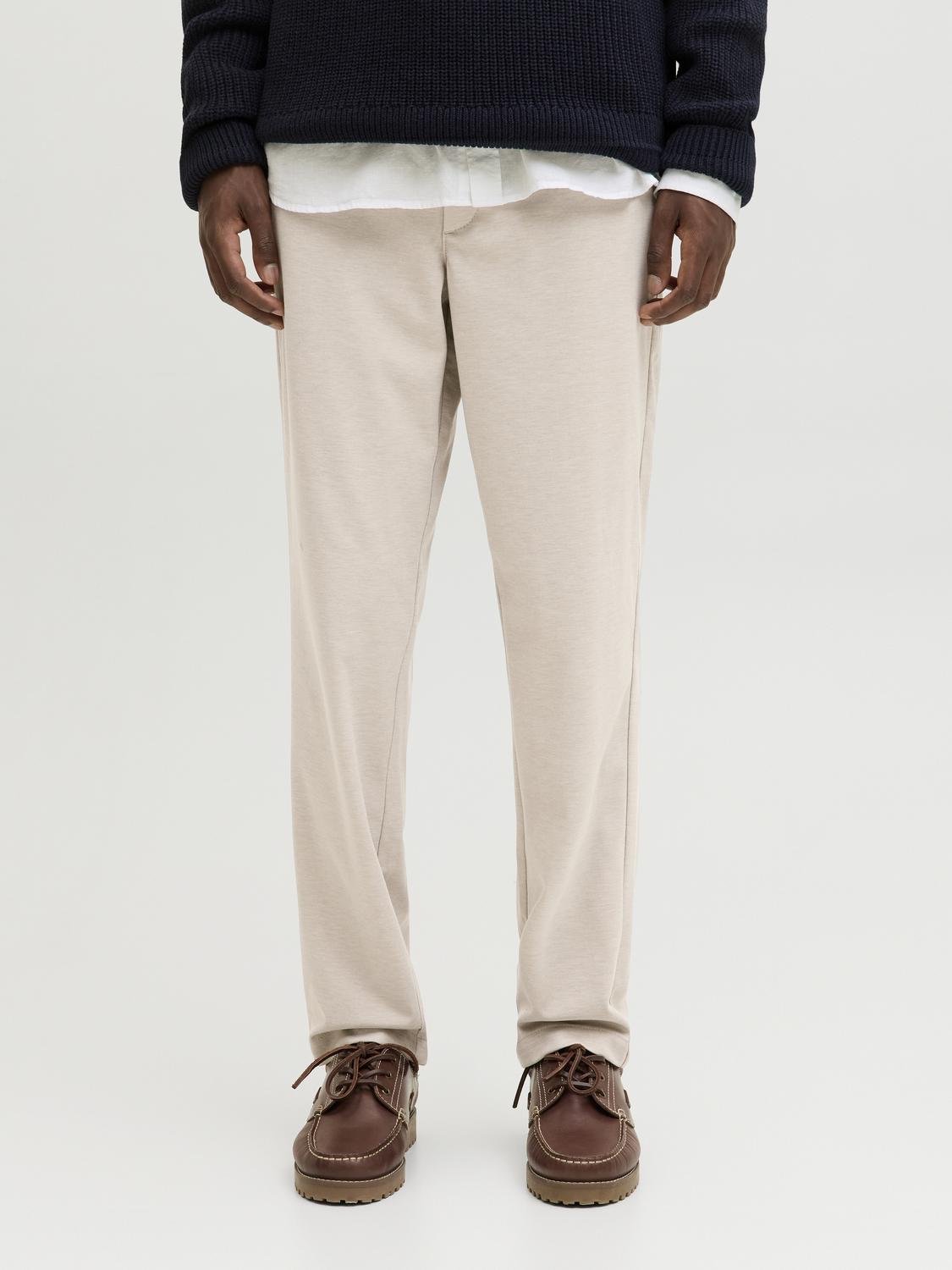 model_shot-front