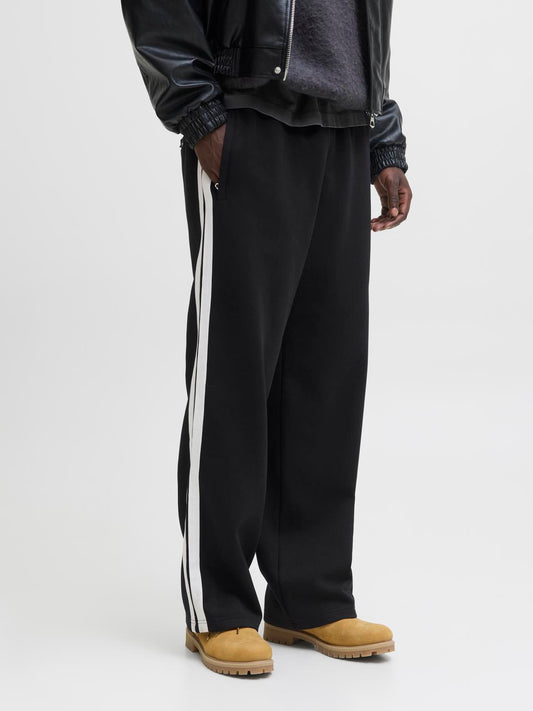 model_shot-front