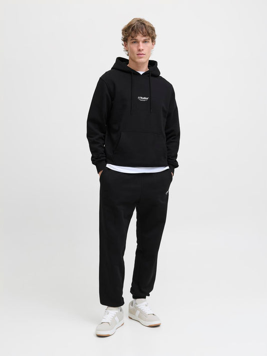 model_shot-front_full