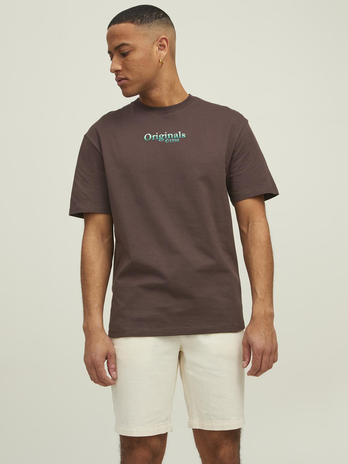 model_shot-front