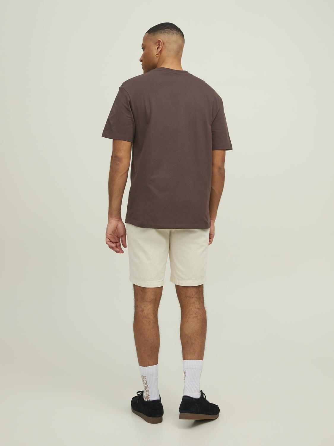 model_shot-back