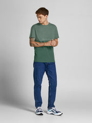 model_shot-front_full