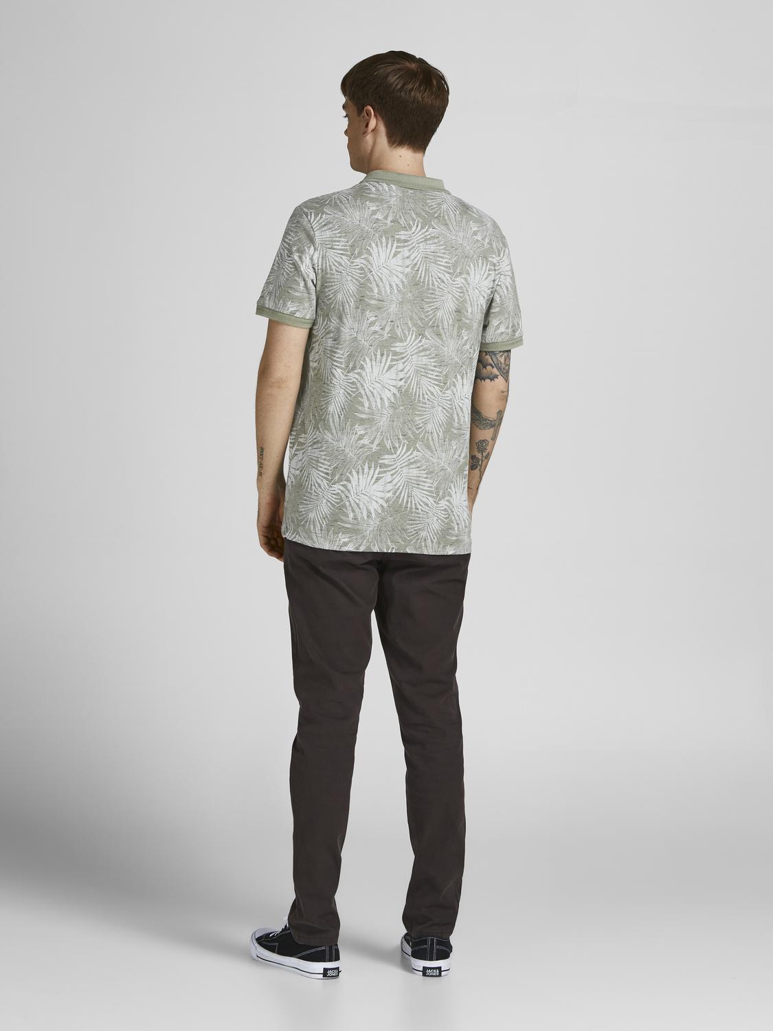 تيشيرت بولو من الخلف مع قصة مريحة