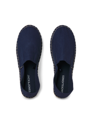 model_shot-front_full