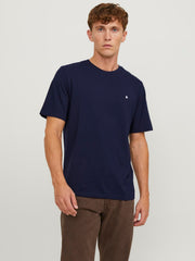 model_shot-front