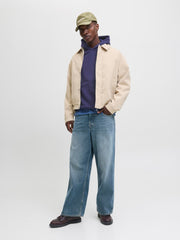 model_shot-front_full